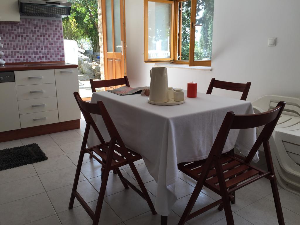 Cozy Place On The Beach Trogir Exterior foto